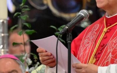 Pope in Canary Islands: Remain united through the Cross and the Eucharist – Vatican News